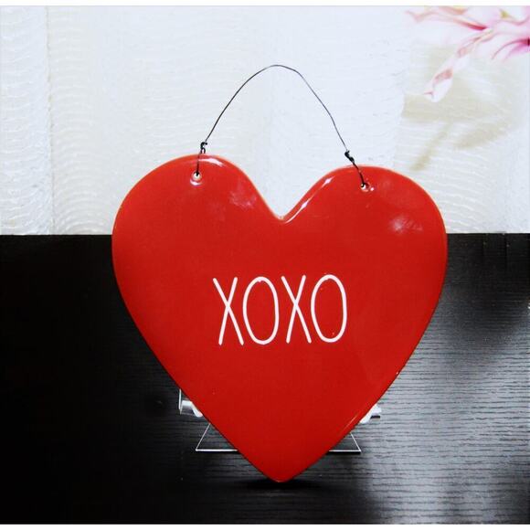 Rae Dunn Artisan Collection by Magenta XOXO Ceramic Heart Wall Plaque Decor - Picture 2 of 4